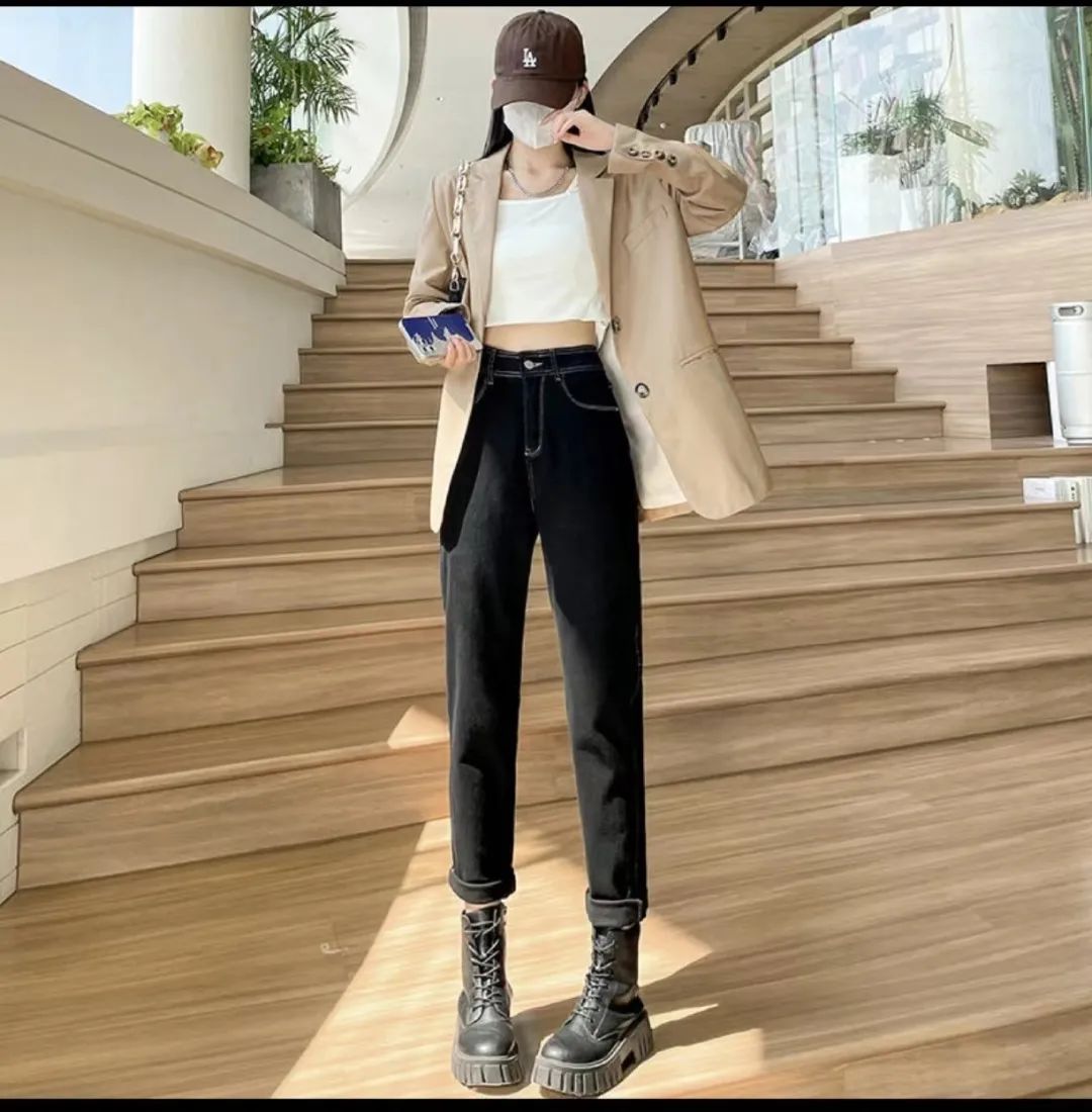 不同于其他电商平台，快手电商鼓励每一位商家深耕经营细节，摸索出一套适合自己的快手广告运营法则。