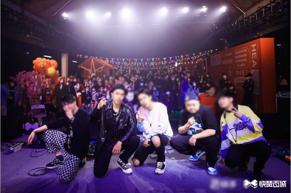 夜晚7点开启现场Live Show,乐队风暴、嘻哈来袭 夜晚7点开启现场Live Show,乐队风暴、嘻哈来袭