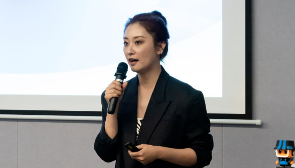 聚星业务部食品饮料行业运营商笑玉 聚星业务部食品饮料行业运营商笑玉