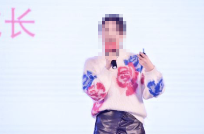 凭借极强的表现力与粉丝号召力 凭借极强的表现力与粉丝号召力
