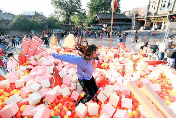 使我们这个城市IP有了年轻味儿